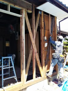 耐震補強　筋交い