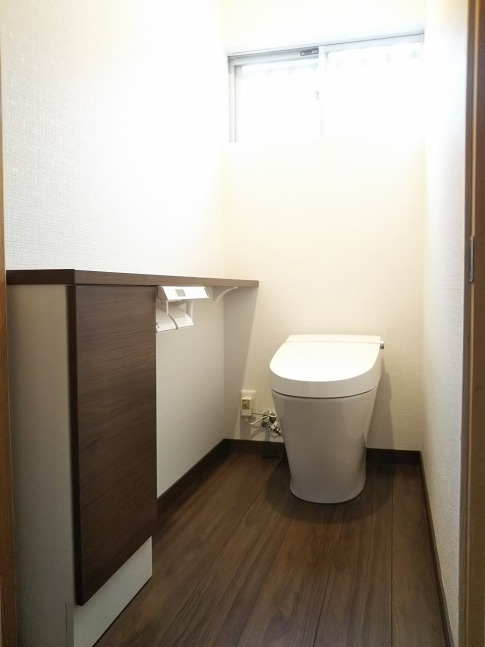 都城市 施工後 トイレ LIXIL サティスS