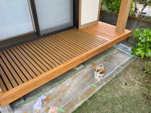 ウッドデッキ