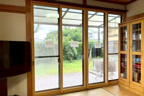 リビング南 掃き出し内窓設置後//都城市