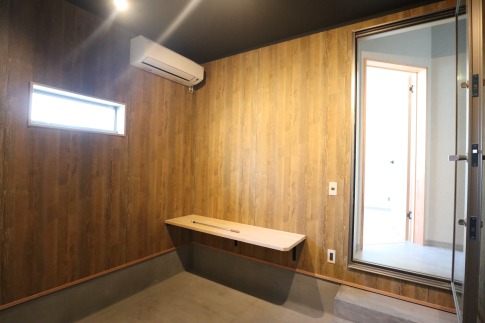 バイクガレージ/都城