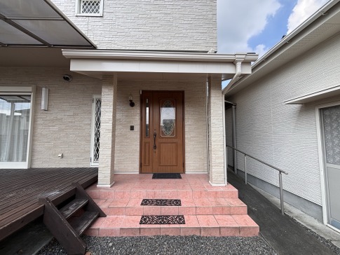 ／都城市上川東１丁目 中古戸建4LDK