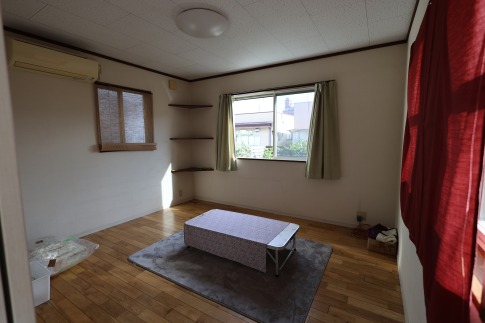 ／都城市上川東１丁目 中古戸建4LDK