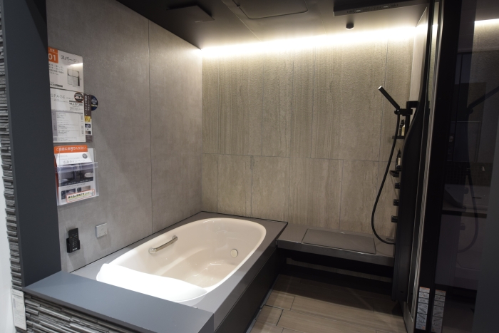 LIXIL宮崎店:浴室