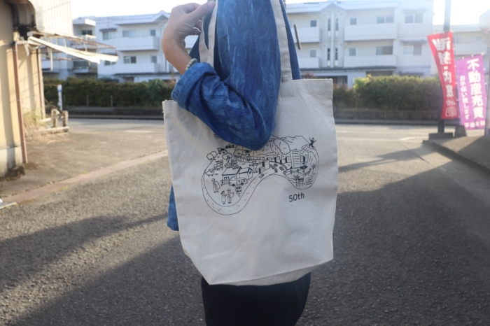 来場者特典：トートバッグプレゼント