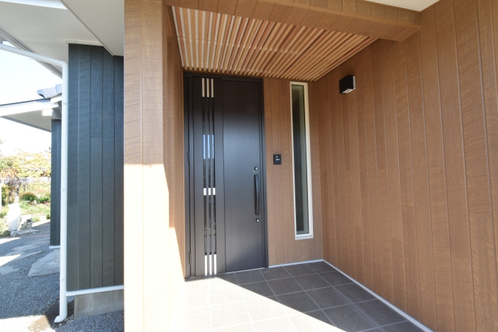 after:玄関/都城市