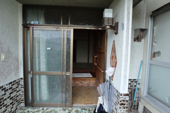 Before:玄関